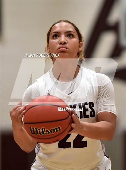 Thumbnail 1 in Perry @ Hamilton (AIA 6A Quarterfinal) photogallery.