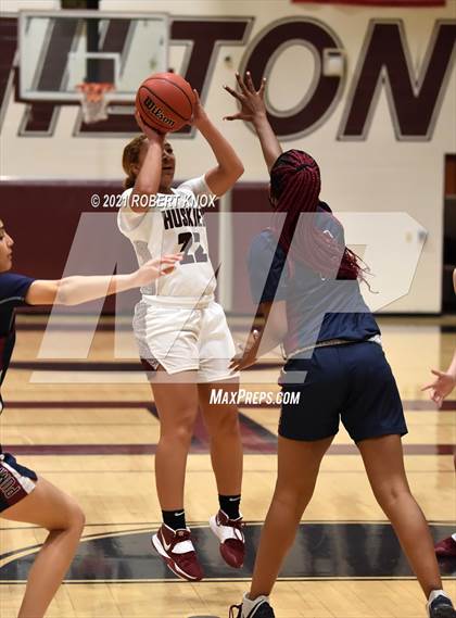 Thumbnail 1 in Perry @ Hamilton (AIA 6A Quarterfinal) photogallery.
