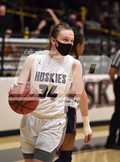 Thumbnail 1 in Perry @ Hamilton (AIA 6A Quarterfinal) photogallery.