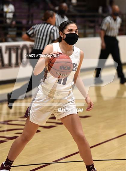 Thumbnail 2 in Perry @ Hamilton (AIA 6A Quarterfinal) photogallery.