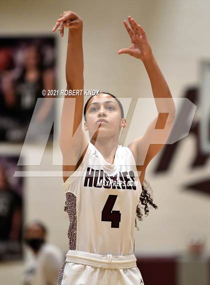 Thumbnail 2 in Perry @ Hamilton (AIA 6A Quarterfinal) photogallery.