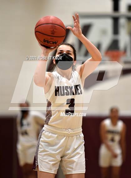 Thumbnail 2 in Perry @ Hamilton (AIA 6A Quarterfinal) photogallery.