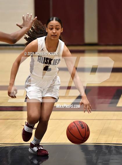 Thumbnail 3 in Perry @ Hamilton (AIA 6A Quarterfinal) photogallery.