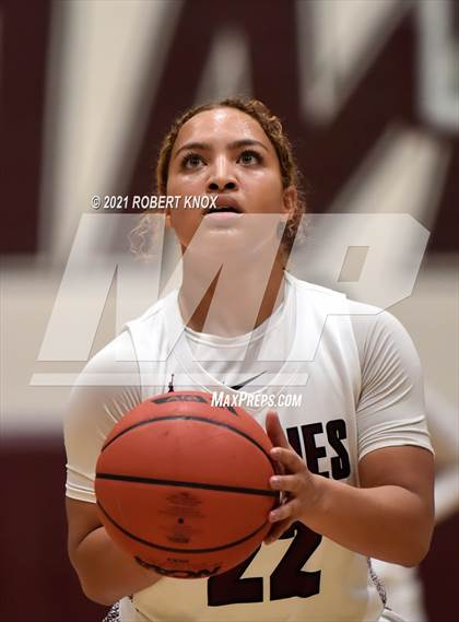 Thumbnail 3 in Perry @ Hamilton (AIA 6A Quarterfinal) photogallery.