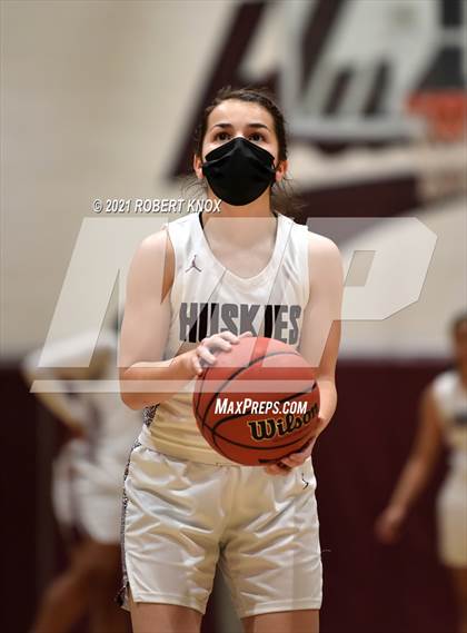 Thumbnail 1 in Perry @ Hamilton (AIA 6A Quarterfinal) photogallery.