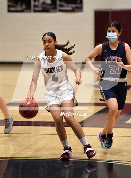Thumbnail 2 in Perry @ Hamilton (AIA 6A Quarterfinal) photogallery.