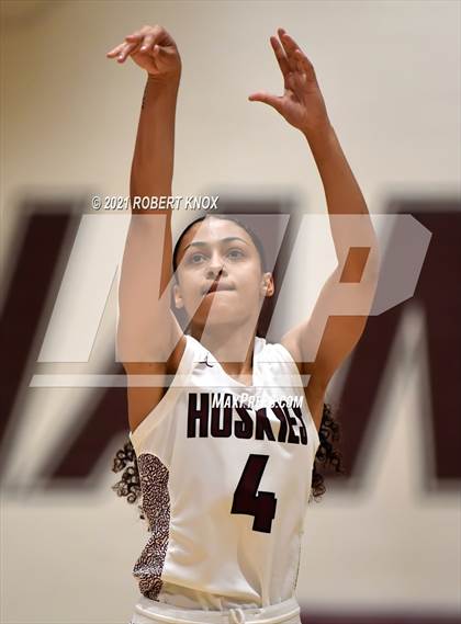 Thumbnail 2 in Perry @ Hamilton (AIA 6A Quarterfinal) photogallery.