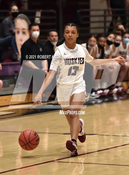 Thumbnail 2 in Perry @ Hamilton (AIA 6A Quarterfinal) photogallery.