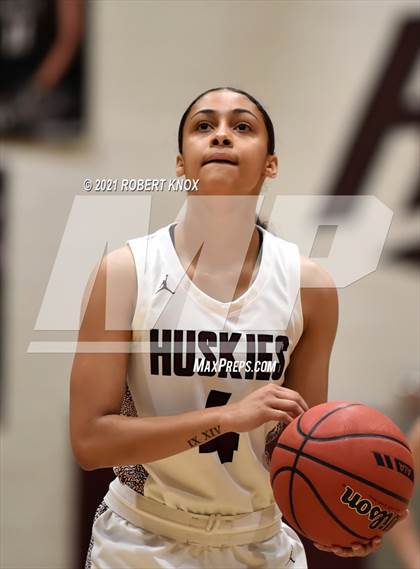 Thumbnail 1 in Perry @ Hamilton (AIA 6A Quarterfinal) photogallery.