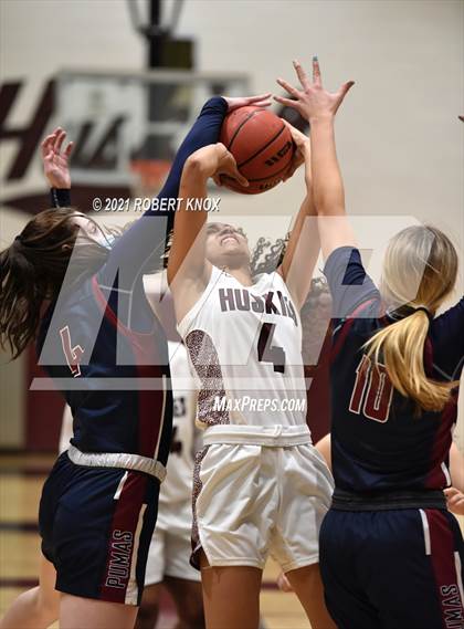 Thumbnail 1 in Perry @ Hamilton (AIA 6A Quarterfinal) photogallery.
