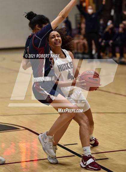Thumbnail 1 in Perry @ Hamilton (AIA 6A Quarterfinal) photogallery.