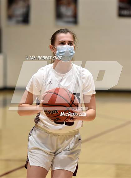 Thumbnail 1 in Perry @ Hamilton (AIA 6A Quarterfinal) photogallery.