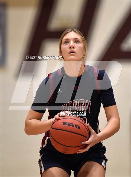 Thumbnail 1 in Perry @ Hamilton (AIA 6A Quarterfinal) photogallery.