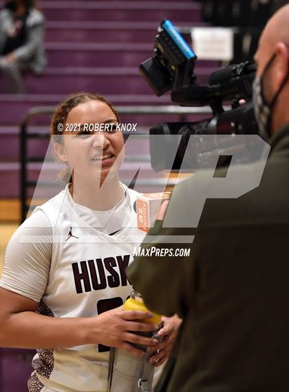 Thumbnail 1 in Perry @ Hamilton (AIA 6A Quarterfinal) photogallery.