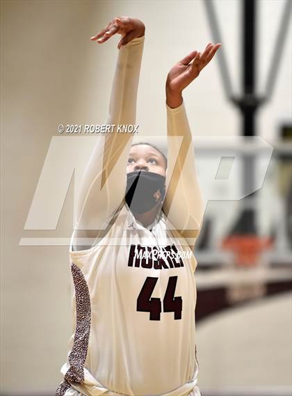 Thumbnail 3 in Perry @ Hamilton (AIA 6A Quarterfinal) photogallery.