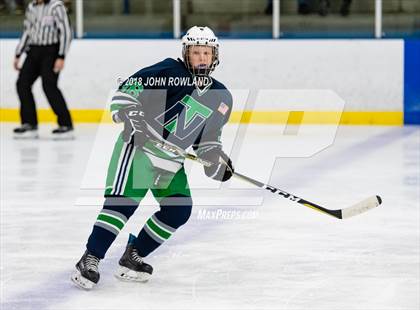 Thumbnail 3 in New Trier (White) vs Libertyville photogallery.