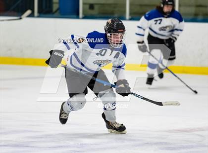 Thumbnail 3 in New Trier (White) vs Libertyville photogallery.