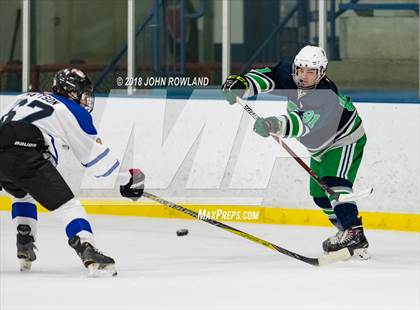 Thumbnail 2 in New Trier (White) vs Libertyville photogallery.