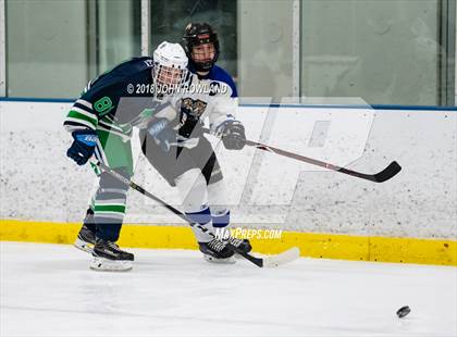 Thumbnail 3 in New Trier (White) vs Libertyville photogallery.