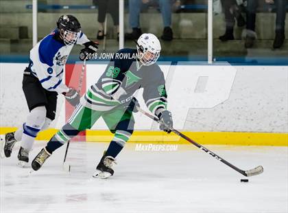 Thumbnail 2 in New Trier (White) vs Libertyville photogallery.