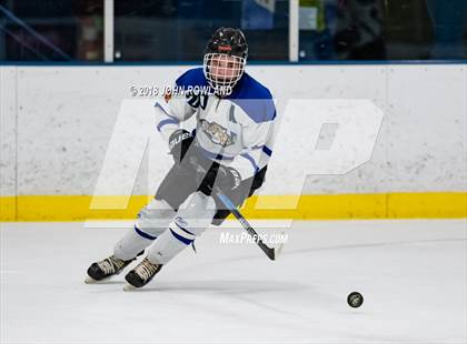 Thumbnail 3 in New Trier (White) vs Libertyville photogallery.