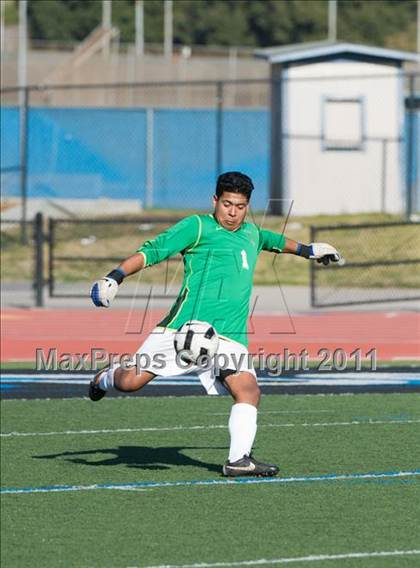 Thumbnail 2 in Dos Pueblos vs Santa Barbara (Buena New Year's Tournament) photogallery.
