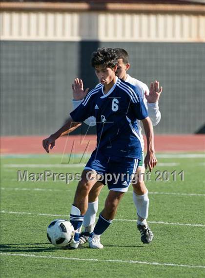 Thumbnail 2 in Dos Pueblos vs Santa Barbara (Buena New Year's Tournament) photogallery.