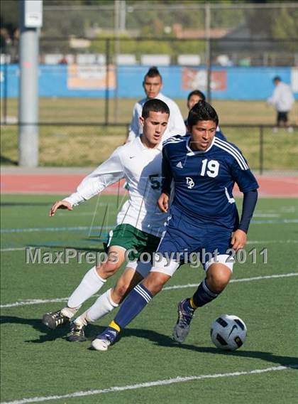 Thumbnail 3 in Dos Pueblos vs Santa Barbara (Buena New Year's Tournament) photogallery.