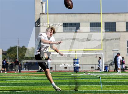Thumbnail 1 in Palos Verdes@Leuzinger photogallery.