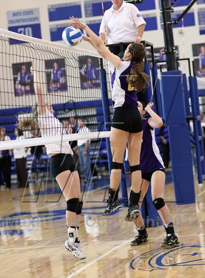 Thumbnail 2 in Andover vs Valley Center (KSHSAA 5A Sub-State Tournament) photogallery.