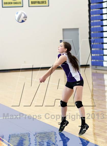 Thumbnail 2 in Andover vs Valley Center (KSHSAA 5A Sub-State Tournament) photogallery.