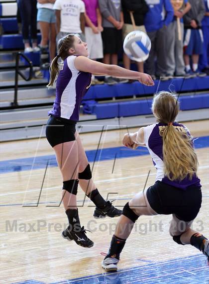 Thumbnail 3 in Andover vs Valley Center (KSHSAA 5A Sub-State Tournament) photogallery.