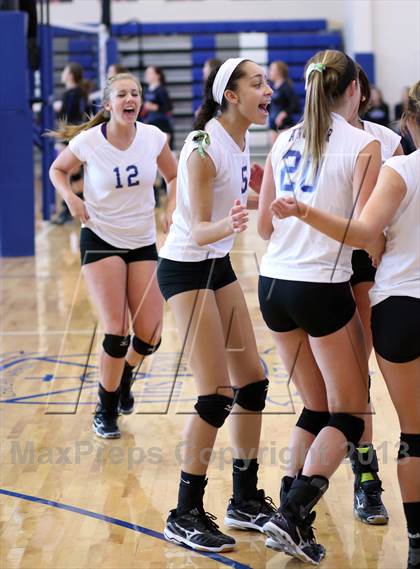 Thumbnail 2 in Andover vs Valley Center (KSHSAA 5A Sub-State Tournament) photogallery.