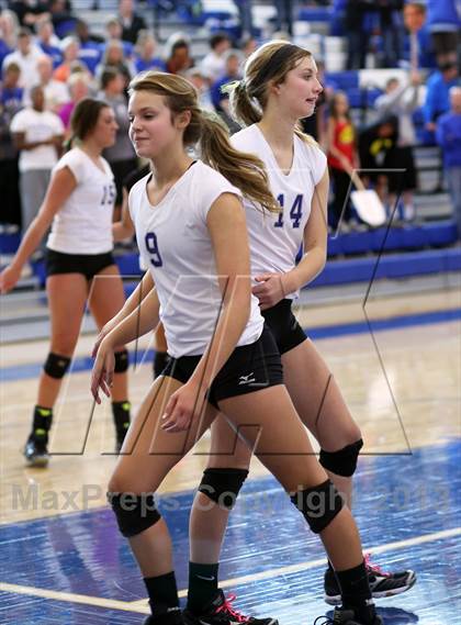 Thumbnail 1 in Andover vs Valley Center (KSHSAA 5A Sub-State Tournament) photogallery.