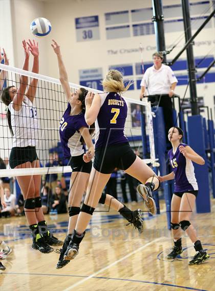 Thumbnail 3 in Andover vs Valley Center (KSHSAA 5A Sub-State Tournament) photogallery.