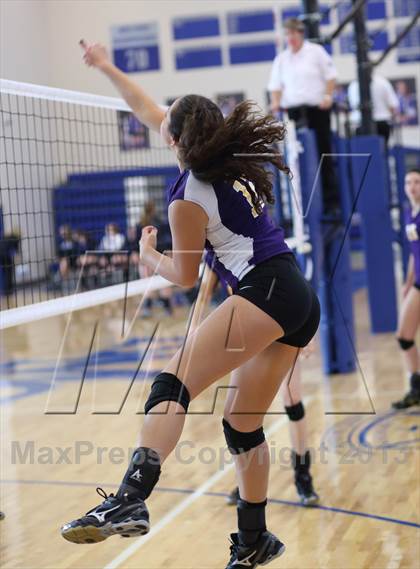 Thumbnail 3 in Andover vs Valley Center (KSHSAA 5A Sub-State Tournament) photogallery.