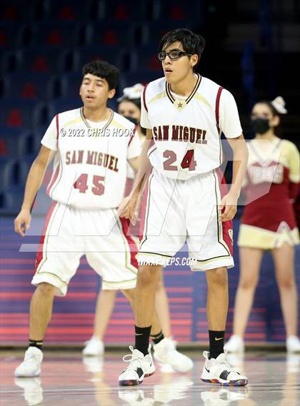 Thumbnail 1 in Desert Christian vs San Miguel (MLK Basketball Classic) photogallery.