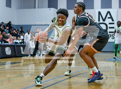 Thumbnail 2 in Iowa United vs Prolific Prep (Made Hoops - Miami Tip-Off) photogallery.