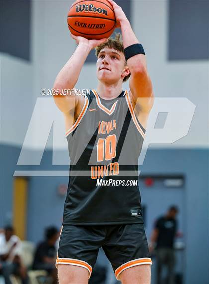 Thumbnail 3 in Iowa United vs Prolific Prep (Made Hoops - Miami Tip-Off) photogallery.