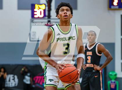 Thumbnail 3 in Iowa United vs Prolific Prep (Made Hoops - Miami Tip-Off) photogallery.