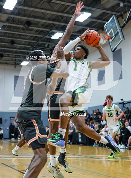 Thumbnail 1 in Iowa United vs Prolific Prep (Made Hoops - Miami Tip-Off) photogallery.