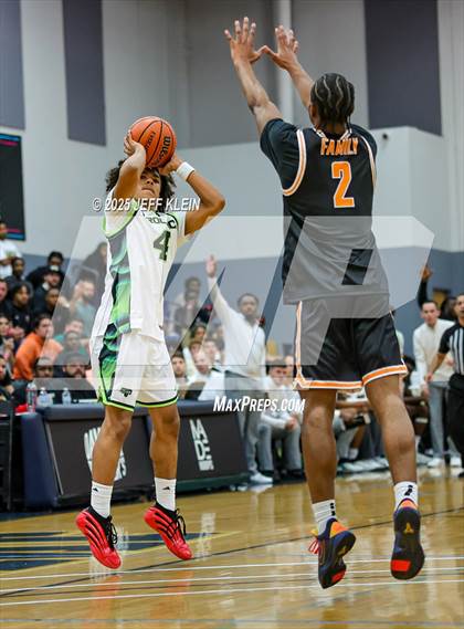 Thumbnail 3 in Iowa United vs Prolific Prep (Made Hoops - Miami Tip-Off) photogallery.