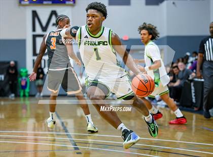 Thumbnail 3 in Iowa United vs Prolific Prep (Made Hoops - Miami Tip-Off) photogallery.