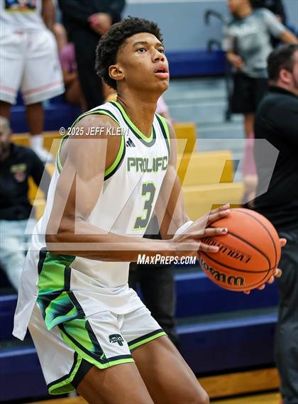 Thumbnail 3 in Iowa United vs Prolific Prep (Made Hoops - Miami Tip-Off) photogallery.