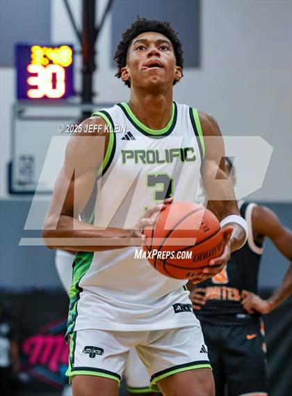 Thumbnail 1 in Iowa United vs Prolific Prep (Made Hoops - Miami Tip-Off) photogallery.