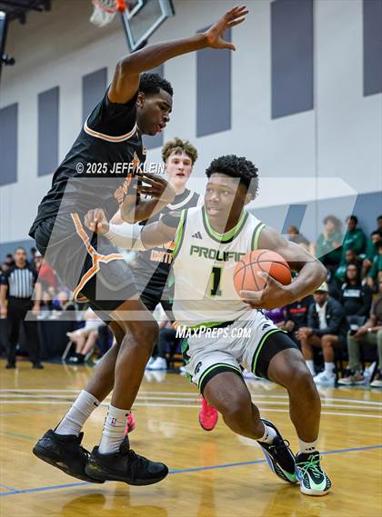 Thumbnail 2 in Iowa United vs Prolific Prep (Made Hoops - Miami Tip-Off) photogallery.