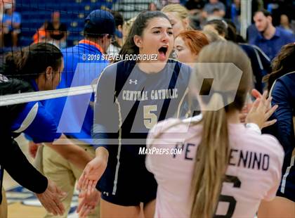 Thumbnail 1 in Kimball @ Central Catholic photogallery.