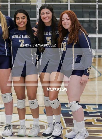 Thumbnail 3 in Kimball @ Central Catholic photogallery.