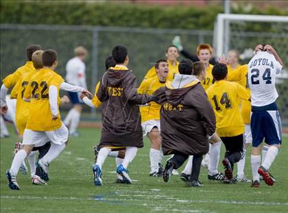 Thumbnail 1 in West vs Loyola (CIF SS Playoffs) photogallery.