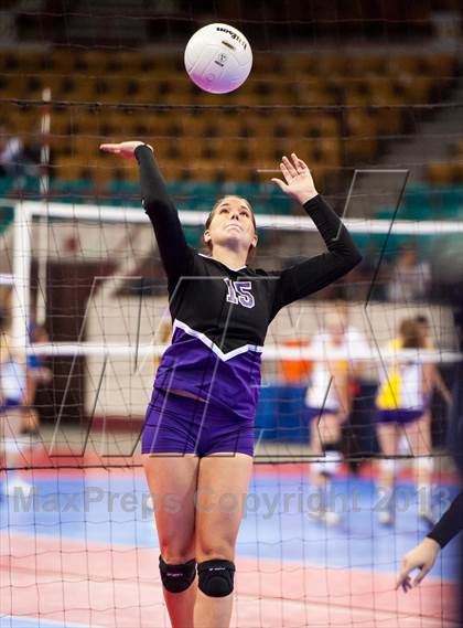 Thumbnail 1 in Bayfield vs. Lamar (CHSAA 3A Pool 1) photogallery.